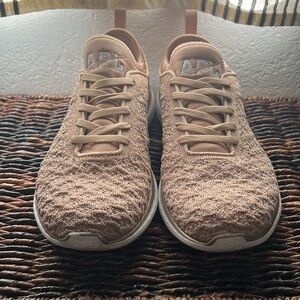 APL Womens Rose Gold Techloom Phantom Sneaker 8.5